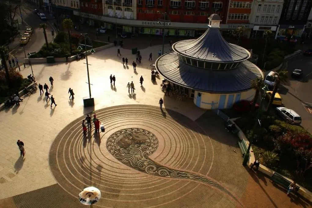 Bournecoast: Stunning Apartment On Clifftop-Fm4967 Bournemouth